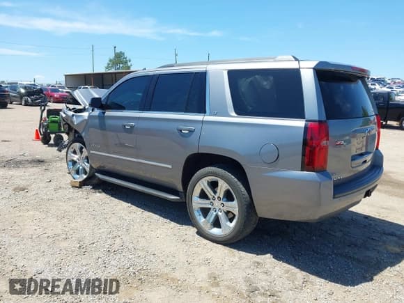 ✅ 2020 Chevrolet Tahoe LT • VIN: 1GNSCBKC3LR204995 • Lot: 42292566. Wystawiony na IAAI z przebiegiem 64 874 mil. Bezpłatny archiwum sprzedaży aukcyjnych z USA i szczegółowy raport historii pojazdu na DreamBid. Zdjęcie 3.