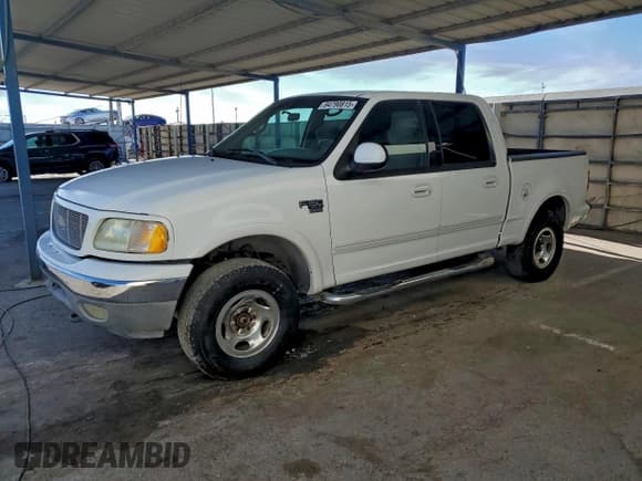 ✅ 2001 Ford F-150 XLT • VIN: 1FTRW08L41KC11826 • Lot: 94790815. Listed on Copart with 220,748 mi. Free auction sales archive from the USA and detailed vehicle history report at DreamBid. Image 1.