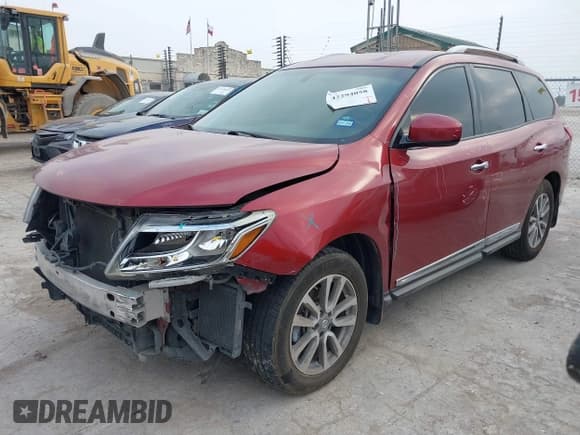 ✅ 2015 Nissan Pathfinder SV • VIN: 5N1AR2MN5FC612886 • Lot: 42294058. Listed on IAAI with 199,896 mi. Free auction sales archive from the USA and detailed vehicle history report at DreamBid. Image 18.