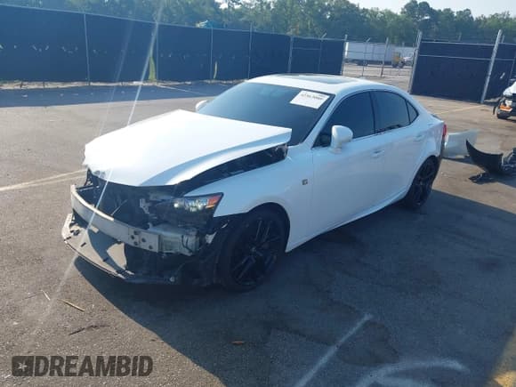 ✅ 2014 Lexus IS 350 • VIN: JTHBE1D25E5006266 • Lot: 42563080. Listed on IAAI with 142,144 mi. Free auction sales archive from the USA and detailed vehicle history report at DreamBid. Image 18.
