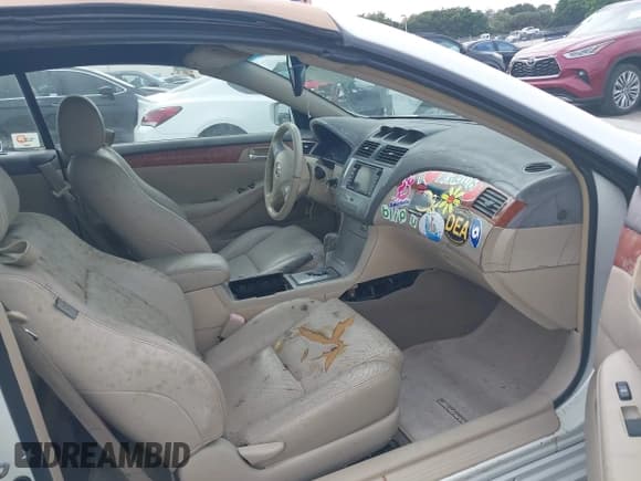 ✅ 2008 Toyota Solara SLE • VIN: 4T1FA38P98U137674 • Lot: 43713550. Listed on IAAI with 215,813 mi. Free auction sales archive from the USA and detailed vehicle history report at DreamBid. Image 5.