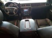 ✅ 2013 GMC Sierra 3500 • VIN: 1GT426EG7DF179399 • Lot: 63086055. Wystawiony na Copart z przebiegiem 157 367 mil. Bezpłatny archiwum sprzedaży aukcyjnych z USA i szczegółowy raport historii pojazdu na DreamBid. Zdjęcie 8.