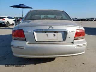 2004 Hyundai Sonata GLS с VIN KMHWF35H54A965117, выставлен на аукционе Copart как лот 57681155 с пробегом 197 408 миль миль и Чистый • Clean title. История ставок и продаж доступна на DreamBid. Изображение 6.