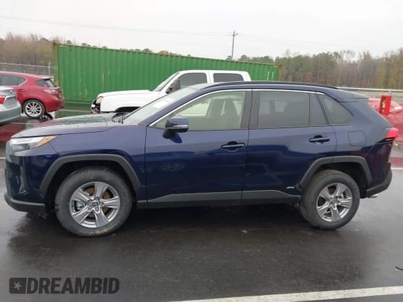 ✅ 2025 Toyota RAV4 Hybrid XLE • VIN: JTMRWRFV4SJ073981 • Лот: 43753604. Опубликован ранее на IAAI с пробегом 1 181 миль. Бесплатный доступ к архиву аукционных продаж из США и подробный отчёт об истории автомобиля на DreamBid. Изображение 14.