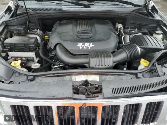 ✅ 2012 Jeep Grand Cherokee Limited • VIN: 1C4RJFBG3CC213772 • Лот: 90354325. Опубликован ранее на Copart с пробегом 108 157 миль. Бесплатный доступ к архиву аукционных продаж из США и подробный отчёт об истории автомобиля на DreamBid. Изображение 12.