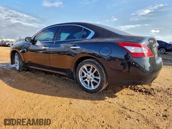 ✅ 2010 Nissan Maxima SV • VIN: 1N4AA5APXAC871567 • Lot: 96210305. Listed on Copart with 219,712 mi. Free auction sales archive from the USA and detailed vehicle history report at DreamBid. Image 2.