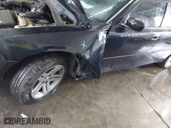 ✅ 2010 Dodge Charger • VIN: 2B3CA4CV8AH312994 • Lot: 43558591. Wystawiony na IAAI z przebiegiem 156 424 mil. Bezpłatny archiwum sprzedaży aukcyjnych z USA i szczegółowy raport historii pojazdu na DreamBid. Zdjęcie 6.