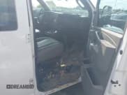 ✅ 2020 Chevrolet Express Cargo • VIN: 1GCWGBFG5L1271351 • Лот: 43626562. Опубликован ранее на IAAI с пробегом 128 005 миль. Бесплатный доступ к архиву аукционных продаж из США и подробный отчёт об истории автомобиля на DreamBid. Изображение 5.