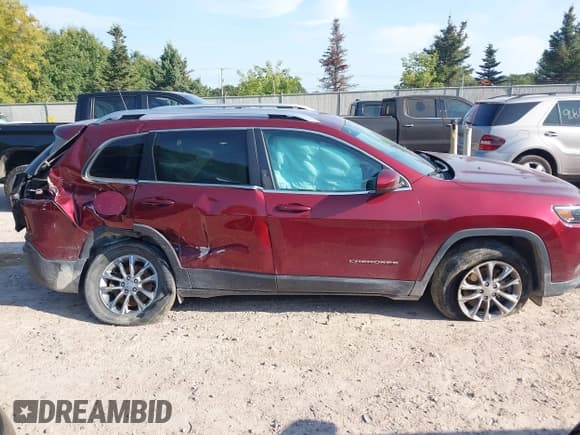 ✅ 2019 Jeep Cherokee Altitude • VIN: 1C4PJMLXXKD138698 • Лот: 43158724. Опубликован ранее на IAAI с пробегом 108 329 миль. Бесплатный доступ к архиву аукционных продаж из США и подробный отчёт об истории автомобиля на DreamBid. Изображение 13.