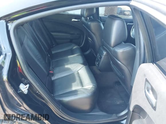 ✅ 2018 Dodge Charger R/T • VIN: 2C3CDXCT8JH134904 • Lot: 43034340. Wystawiony na IAAI z przebiegiem 121 551 mil. Bezpłatny archiwum sprzedaży aukcyjnych z USA i szczegółowy raport historii pojazdu na DreamBid. Zdjęcie 8.