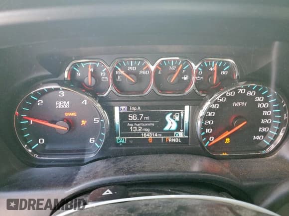 ✅ 2018 Chevrolet Silverado 1500 LT • VIN: 3GCPCREC0JG540636 • Lot: 92721245. Wystawiony na Copart z przebiegiem 164 314 mil. Bezpłatny archiwum sprzedaży aukcyjnych z USA i szczegółowy raport historii pojazdu na DreamBid. Zdjęcie 9.