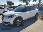 ✅ 2020 Nissan Kicks SR • VIN: 3N1CP5DV9LL505427 • Lot: 89471605. Wystawiony na Copart z przebiegiem 69 926 mil. Bezpłatny archiwum sprzedaży aukcyjnych z USA i szczegółowy raport historii pojazdu na DreamBid. Zdjęcie 1.