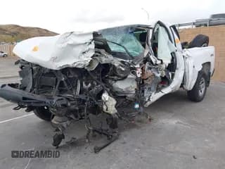 ✅ 2011 Chevrolet Silverado 1500 Work Truck • VIN: 1GCNKPEA8BZ277777 • Lot: 41569855. Wystawiony na IAAI z przebiegiem Nie podano. Bezpłatny archiwum sprzedaży aukcyjnych z USA i szczegółowy raport historii pojazdu na DreamBid. Zdjęcie 2.