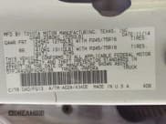 ✅ 2015 Toyota Tacoma PreRunner • VIN: 5TFJX4GN2FX040198 • Lot: 42614220. Wystawiony na IAAI z przebiegiem 113 372 mil. Bezpłatny archiwum sprzedaży aukcyjnych z USA i szczegółowy raport historii pojazdu na DreamBid. Zdjęcie 9.