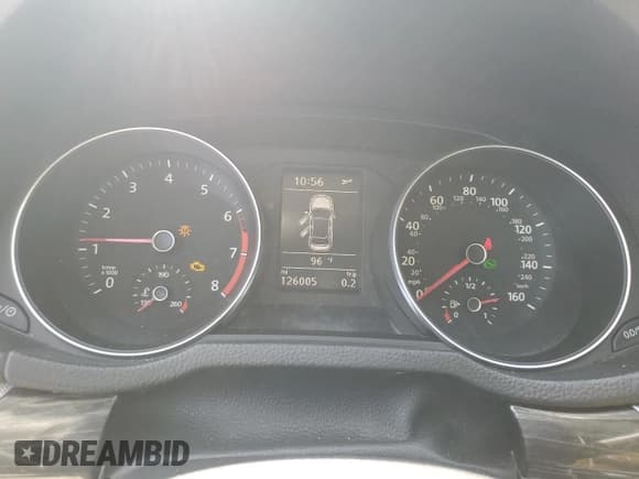 ✅ 2018 Volkswagen Passat SE • VIN: 1VWBA7A38JC043764 • Lot: 55178835. Listed on Copart with 126,005 mi. Free auction sales archive from the USA and detailed vehicle history report at DreamBid. Image 9.