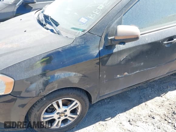 ✅ 2011 Chevrolet Aveo 1LT • VIN: KL1TD5DE8BB225382 • Lot: 41682957. Wystawiony na IAAI z przebiegiem 163 746 mil. Bezpłatny archiwum sprzedaży aukcyjnych z USA i szczegółowy raport historii pojazdu na DreamBid. Zdjęcie 6.