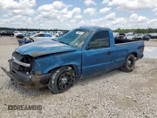 2003 Chevrolet Silverado 1500 with VIN 1GCEC14V93Z256789, listed as a Copart auction lot 58867715 with 207,949 mi miles and Salvage title. Bid and sale history available at DreamBid. Image 1.