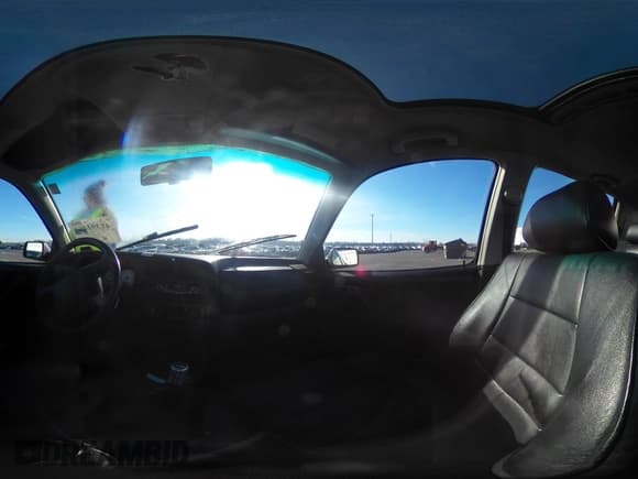 ✅ 1999 Volkswagen Golf • VIN: 3VWJA81HXXM215507 • Лот: 41391464. Опубликован ранее на IAAI с пробегом 167 875 миль. Бесплатный доступ к архиву аукционных продаж из США и подробный отчёт об истории автомобиля на DreamBid. Изображение 18.