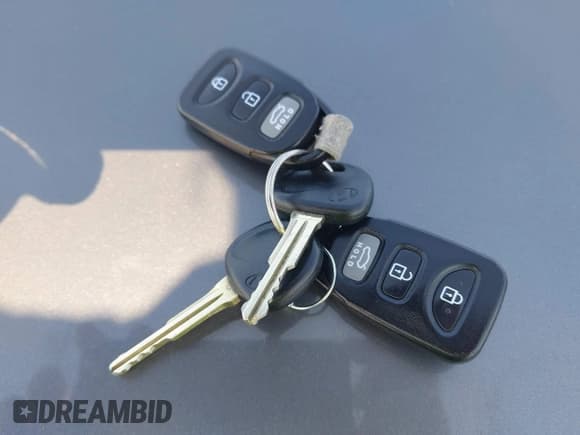 ✅ 2013 Hyundai Elantra GLS • VIN: 5NPDH4AE8DH336189 • Lot: 43301667. Listed on IAAI with 133,439 mi. Free auction sales archive from the USA and detailed vehicle history report at DreamBid. Image 11.