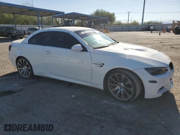✅ 2011 BMW M3 • VIN: WBSDX9C52BE584196 • Lot: 69002214. Listed on Copart with 93,419 mi. Free auction sales archive from the USA and detailed vehicle history report at DreamBid. Image 4.