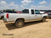 ✅ 1998 GMC Sierra 1500 • VIN: 1GTEC19R4WR504009 • Lot: 61786725. Wystawiony na Copart z przebiegiem 261 876 mil. Bezpłatny archiwum sprzedaży aukcyjnych z USA i szczegółowy raport historii pojazdu na DreamBid. Zdjęcie 3.