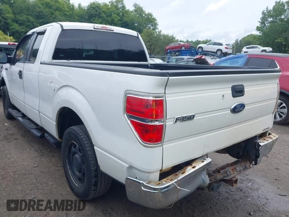 ✅ 2012 Ford F-150 XL • VIN: 1FTEX1CM8CFA73365 • Lot: 42891736. Listed on IAAI with 252,635 mi. Free auction sales archive from the USA and detailed vehicle history report at DreamBid. Image 3.