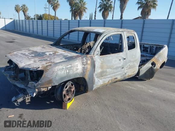 ✅ 2013 Toyota Tacoma • VIN: 5TFTX4CN7DX022243 • Lot: 41772673. Wystawiony na IAAI z przebiegiem Nie podano. Bezpłatny archiwum sprzedaży aukcyjnych z USA i szczegółowy raport historii pojazdu na DreamBid. Zdjęcie 2.