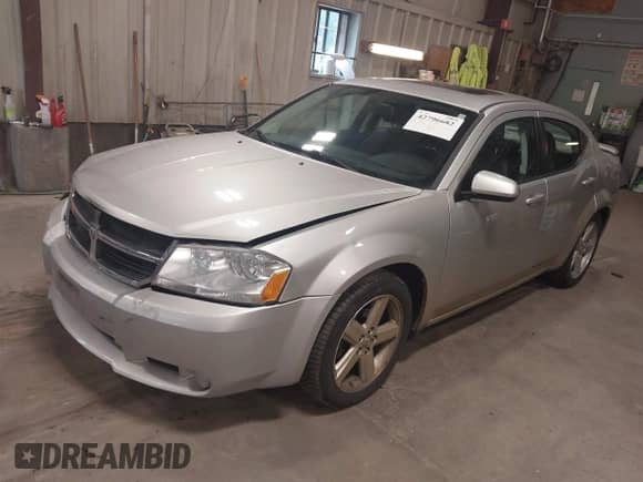 2010 Dodge Avenger R/T с VIN 1B3CC5FV9AN130496, выставлен на аукционе IAAI как лот 42796682 с пробегом 94 183 миль миль и . История ставок и продаж доступна на DreamBid. Изображение 2.