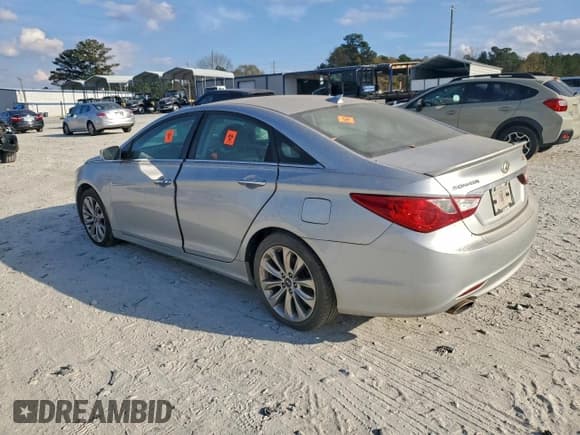 ✅ 2013 Hyundai Sonata Limited • VIN: 5NPEC4AC4DH559850 • Lot: 93544585. Listed on Copart with 203,322 mi. Free auction sales archive from the USA and detailed vehicle history report at DreamBid. Image 2.
