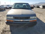 ✅ 2003 Chevrolet S-10 LS • VIN: 1GCCS19H538272863 • Lot: 92825525. Listed on Copart with 194,982 mi. Free auction sales archive from the USA and detailed vehicle history report at DreamBid. Image 5.