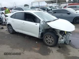 ✅ 2021 Toyota Corolla Hybrid LE • VIN: JTDEAMDE7MJ000593 • Лот: 43264163. Опубликован ранее на IAAI с пробегом 113 651 миль. Бесплатный доступ к архиву аукционных продаж из США и подробный отчёт об истории автомобиля на DreamBid. Изображение 1.