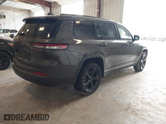 ✅ 2024 Jeep Grand Cherokee Limited • VIN: 1C4RJKBG3R8562077 • Lot: 42308834. Listed on IAAI with 21,134 mi. Free auction sales archive from the USA and detailed vehicle history report at DreamBid. Image 4.