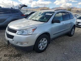 ✅ 2011 Chevrolet Traverse LS • VIN: 1GNKVEED9BJ101979 • Lot: 82411975. Wystawiony na Copart z przebiegiem 159 074 mil. Bezpłatny archiwum sprzedaży aukcyjnych z USA i szczegółowy raport historii pojazdu na DreamBid. Zdjęcie 1.