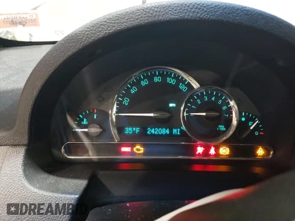 ✅ 2010 Chevrolet HHR LS • VIN: 3GNBAADB3AS513994 • Lot: 88742785. Listed on Copart with 242,084 mi. Free auction sales archive from the USA and detailed vehicle history report at DreamBid. Image 9.