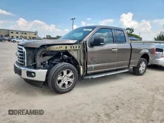 ✅ 2017 Ford F-150 XL • VIN: 1FTEX1C82HKD96845 • Lot: 70045325. Wystawiony na Copart z przebiegiem 181 959 mil. Bezpłatny archiwum sprzedaży aukcyjnych z USA i szczegółowy raport historii pojazdu na DreamBid. Zdjęcie 1.