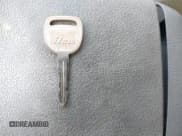 ✅ 2001 Chevrolet Tahoe LS • VIN: 1GNEK13T11J106536 • Лот: 42070815. Опубликован ранее на IAAI с пробегом 364 087 миль. Бесплатный доступ к архиву аукционных продаж из США и подробный отчёт об истории автомобиля на DreamBid. Изображение 11.