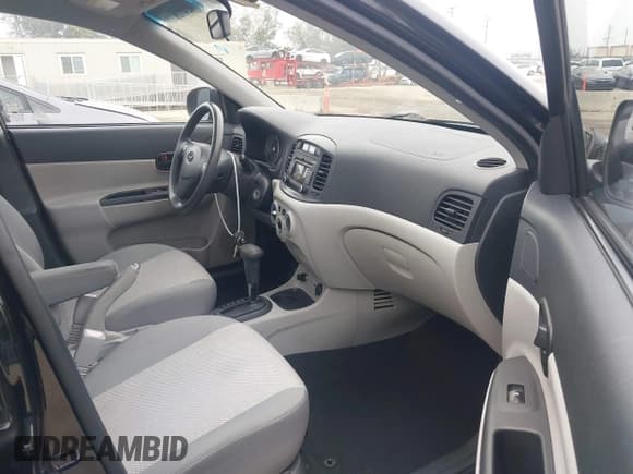 ✅ 2011 Hyundai Accent GLS • VIN: KMHCN4AC9BU618438 • Лот: 42472677. Опубликован ранее на IAAI с пробегом 178 998 миль. Бесплатный доступ к архиву аукционных продаж из США и подробный отчёт об истории автомобиля на DreamBid. Изображение 5.