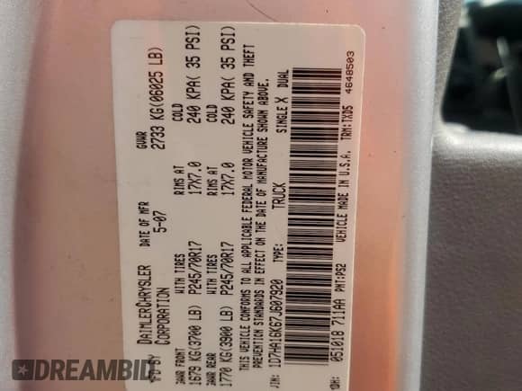 2007 Dodge 1500 ST z VIN 1D7HA16K67J607920, wystawiony jako Copart lot #70674744 z przebiegiem 104 871 mil mil oraz Szkoda całkowita • Salvage title. Historia ofert i sprzedaży dostępna na DreamBid. Obrazek 12.