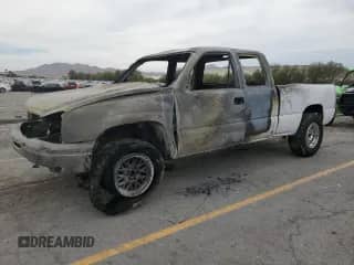 2003 Chevrolet Silverado 1500 LS с VIN 2GCEK19V731106636, выставлен на аукционе Copart как лот 71123305 с пробегом Не указан миль и На запчасти • Non repairable. История ставок и продаж доступна на DreamBid. Изображение 1.