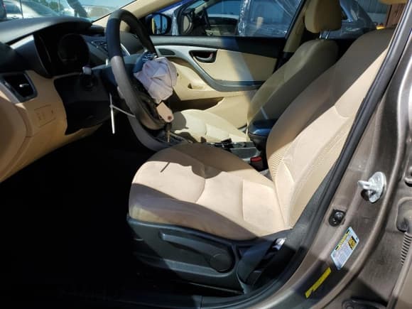 ✅ 2013 Hyundai Elantra GLS • VIN: 5NPDH4AE8DH210222 • Lot: 85916065. Listed on Copart with 162,095 mi. Free auction sales archive from the USA and detailed vehicle history report at DreamBid. Image 7.