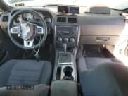 ✅ 2014 Dodge Challenger SXT • VIN: 2C3CDYAG5EH152973 • Lot: 89280385. Wystawiony na Copart z przebiegiem 166 770 mil. Bezpłatny archiwum sprzedaży aukcyjnych z USA i szczegółowy raport historii pojazdu na DreamBid. Zdjęcie 8.