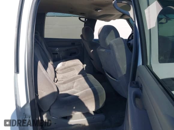 ✅ 2006 Chevrolet Suburban LS 1WT • VIN: 1GNEC16Z16J173271 • Lot: 43032919. Listed on IAAI with 269,365 mi. Free auction sales archive from the USA and detailed vehicle history report at DreamBid. Image 8.