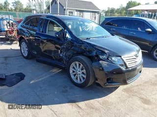 ✅ 2010 Toyota Venza • VIN: 4T3ZA3BB2AU024222 • Lot: 43351895. Listed on IAAI with 195,595 mi. Free auction sales archive from the USA and detailed vehicle history report at DreamBid. Image 1.