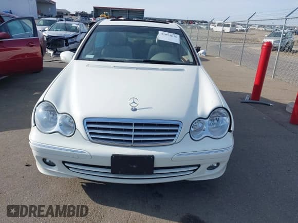 ✅ 2007 Mercedes-Benz C 280 Luxury • VIN: WDBRF54H47A931316 • Lot: 42051676. Wystawiony na IAAI z przebiegiem 109 449 mil. Bezpłatny archiwum sprzedaży aukcyjnych z USA i szczegółowy raport historii pojazdu na DreamBid. Zdjęcie 12.