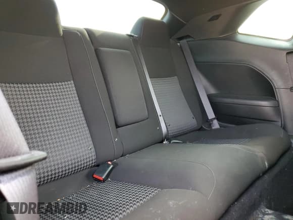 ✅ 2020 Dodge Challenger R/T • VIN: 2C3CDZBTXLH221638 • Lot: 55130014. Wystawiony na Copart z przebiegiem 55 626 mil. Bezpłatny archiwum sprzedaży aukcyjnych z USA i szczegółowy raport historii pojazdu na DreamBid. Zdjęcie 10.