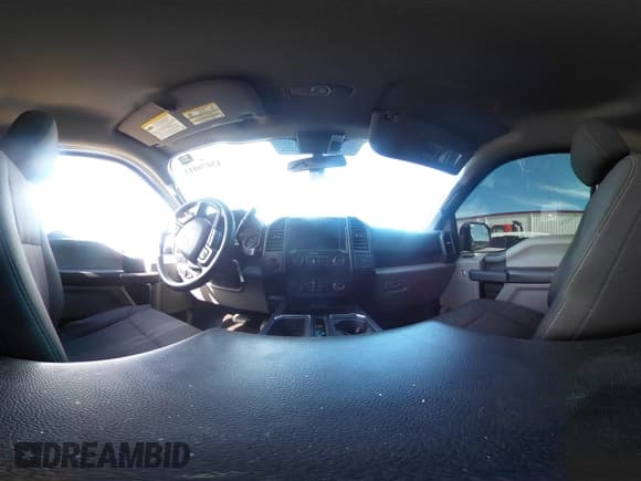 ✅ 2019 Ford F-150 XLT • VIN: 1FTEW1CP4KKF26285 • Lot: 43070011. Listed on IAAI with 187,680 mi. Free auction sales archive from the USA and detailed vehicle history report at DreamBid. Image 18.