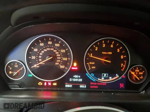 2015 BMW 3 Series 335i xDrive with VIN WBA3B9C58FF589367, listed as a Copart auction lot 84984995 with 85,841 mi miles and Clean title. Bid and sale history available at DreamBid. Image 9.