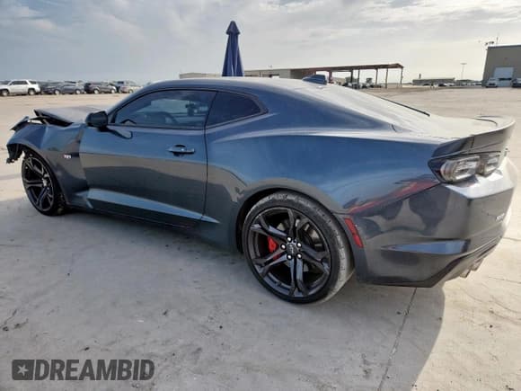 ✅ 2021 Chevrolet Camaro 2SS • VIN: 1G1FH1R71M0129288 • Лот: 63280485. Опубликован ранее на Copart с пробегом 35 961 миль. Бесплатный доступ к архиву аукционных продаж из США и подробный отчёт об истории автомобиля на DreamBid. Изображение 2.
