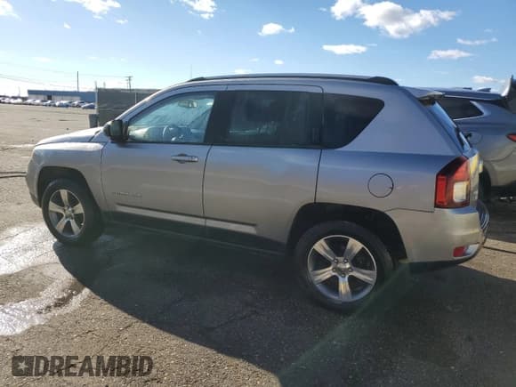 ✅ 2016 Jeep Compass Sport • VIN: 1C4NJDBB4GD646511 • Lot: 93096655. Wystawiony na Copart z przebiegiem 138 126 mil. Bezpłatny archiwum sprzedaży aukcyjnych z USA i szczegółowy raport historii pojazdu na DreamBid. Zdjęcie 2.