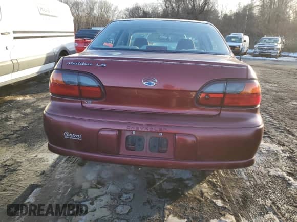 2002 Chevrolet Malibu LS with VIN 1G1NE52J32M584344, listed as a Copart auction lot 44029555 with 44,996 mi miles and Clean title. Bid and sale history available at DreamBid. Image 6.